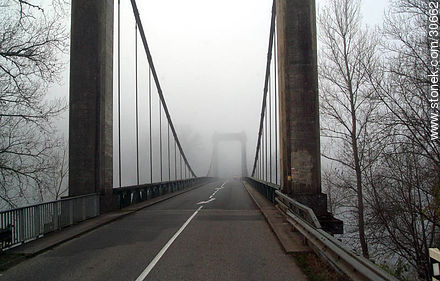 Bridge over La Dodogne in route D840 - Region of Midi-Pyrénées - FRANCE. Photo #30662