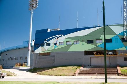 Estadio Centenario con arte renovado - Departamento de Montevideo - URUGUAY. Foto No. 40743