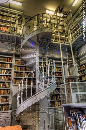 Library of IAVA. Spiral staircase. - Department of Montevideo - URUGUAY. Photo #51217