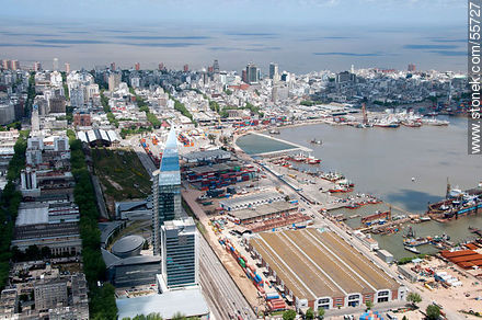 Torre de Antel, Aguada Park y el dique de Tsakos - Departamento de Montevideo - URUGUAY. Foto No. 55727