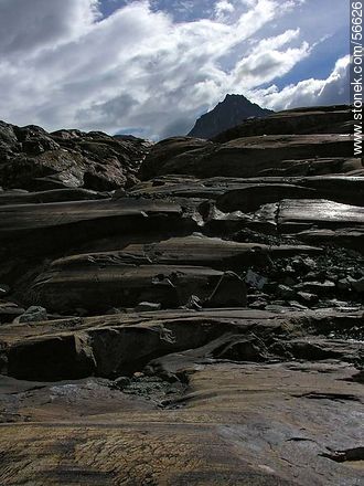 Viedma Glacier. Rocks eroded by glaciers -  - ARGENTINA. Photo #56626