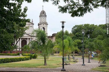 Plaza Artigas - Departamento de Salto - URUGUAY. Foto No. 57248