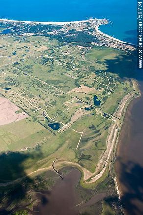 Vista aérea de fraccionamientos próximos a José Ignacio - Punta del Este y balnearios cercanos - URUGUAY. Foto No. 58774