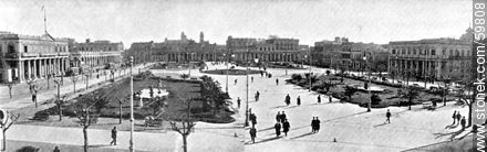 Plaza Independencia en 1909 - Departamento de Montevideo - URUGUAY. Foto No. 59808