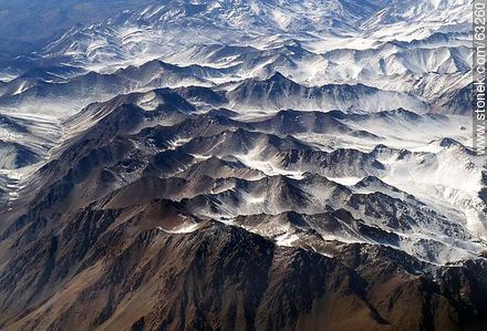 La Cordillera de los Andes con picos nevados - Chile - Otros AMÉRICA del SUR. Foto No. 63260