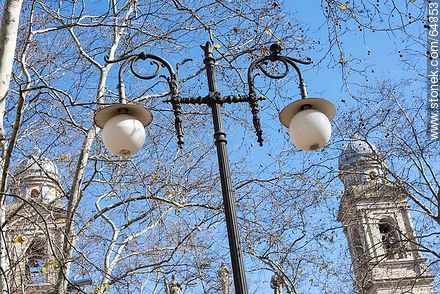 Ancient street lighting column and towers of the Metropolitan Cathedral - Department of Montevideo - URUGUAY. Photo #64853