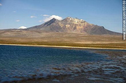 Lago Chungará.  Volcán Quisiquisini - Chile - Otros AMÉRICA del SUR. Foto No. 65169