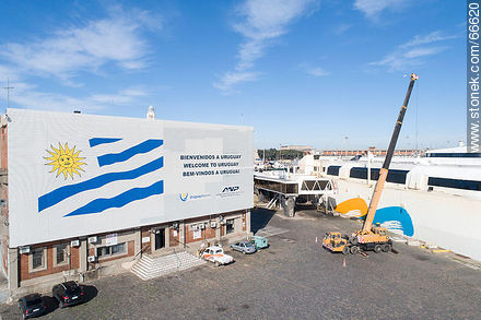 Berth of the ship Francisco of the company Buquebus - Department of Montevideo - URUGUAY. Photo #66620