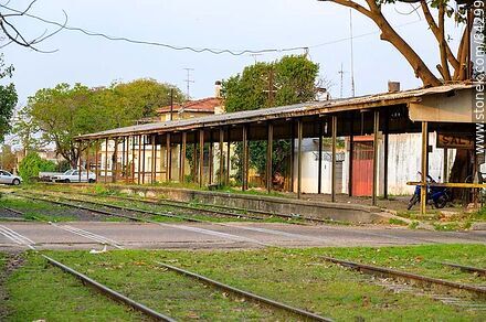 Estación de trenes de Salto - Departamento de Salto - URUGUAY. Foto No. 84299