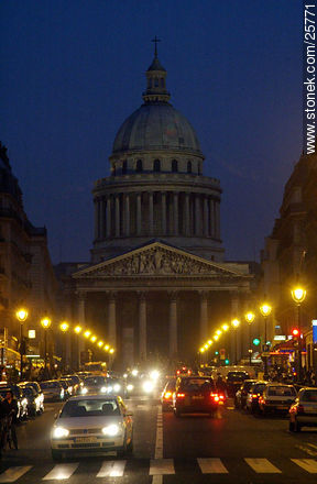 Rue Soufflot. Pantheon - Paris - FRANCE. Photo #25771