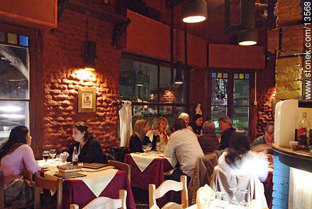 Restaurante La boca de Baco en Punta Carretas -  - URUGUAY. Foto No. 13568