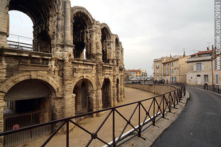 Arenas de Arles (Arènes d'Arles). Patrimonio de la Humanidad (UNESCO) - Región Provenza-Alpes-Costa Azul - FRANCIA. Foto No. 29981