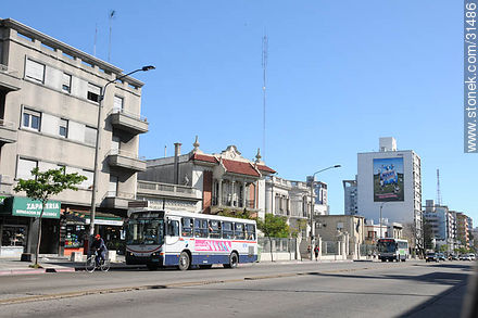 8 de Octubre Ave. - Department of Montevideo - URUGUAY. Photo #31486