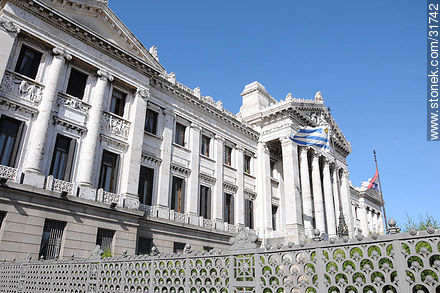 Palacio Legislativo - Department of Montevideo - URUGUAY. Photo #31742