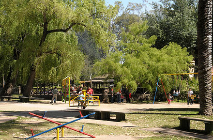 Prado de la Piedra Alta. Parque infantil. - Departamento de Florida - URUGUAY. Foto No. 35592