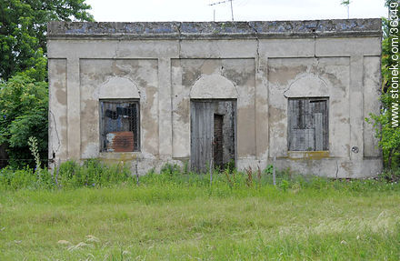 Abandoned house. - Artigas - URUGUAY. Photo #36349