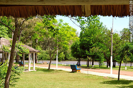 Rivera park is on the banks of the Uruguay river. - Artigas - URUGUAY. Photo #36328