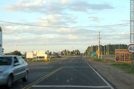 Route to Salto, Uruguay - Department of Salto - URUGUAY. Photo #36824