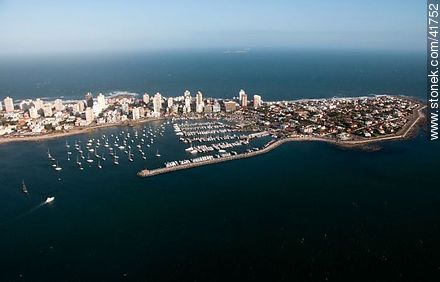 Peninsula and port of Punta del Este - Punta del Este and its near resorts - URUGUAY. Photo #41752