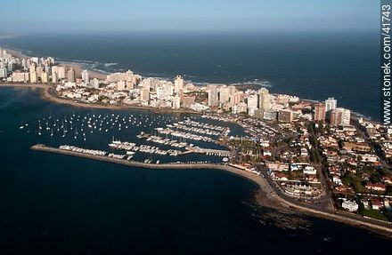 Peninsula and port of Punta del Este - Punta del Este and its near resorts - URUGUAY. Photo #41743