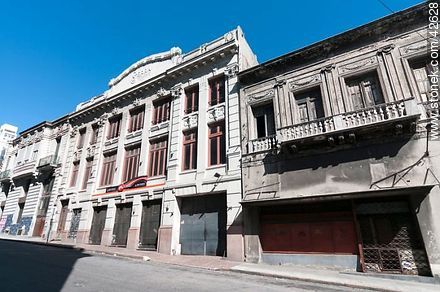 Juncal St. - Department of Montevideo - URUGUAY. Photo #42628