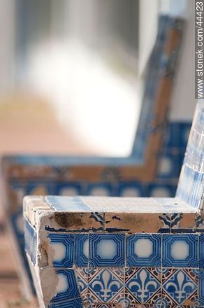 Tile benches - Department of Florida - URUGUAY. Photo #44423