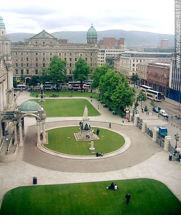 Belfast City Hall. Statue of Queen Victoria by Sir Thomas Brock, in the center. Scottish Providence Institution.  - North Ireland - BRITISH ISLANDS. Photo #49187