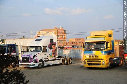 El Alto. Volvo Trucks built with art. - Bolivia - Others in SOUTH AMERICA. Photo #52044