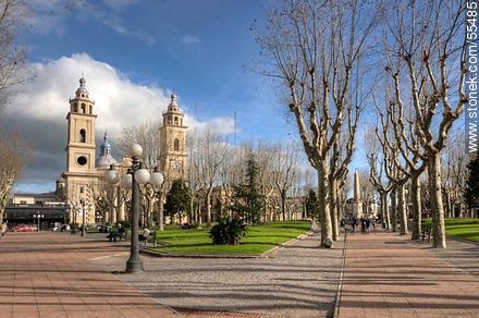 Treinta y Tres Plaza and Catedral - San José - URUGUAY. Photo #55485