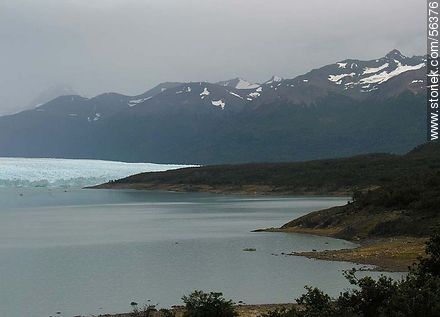 Distant view of the Perito Moreno Glacier. Lake Argentino. -  - ARGENTINA. Photo #56376