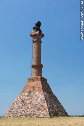 Gran monumento a Artigas - Departamento de Paysandú - URUGUAY. Foto No. 57314