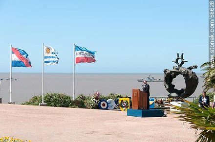 Día de la Armada en  su plaza de Punta Gorda. - Departamento de Montevideo - URUGUAY. Foto No. 58628