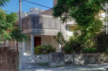 Bartolito Mitre and Guayaquí streets - Department of Montevideo - URUGUAY. Photo #59501