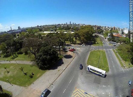 Aerial photo of the intersection of avenues Ricaldoni, Ponce and Soca. Plaza de los Heroes de la Independencia. - Department of Montevideo - URUGUAY. Photo #60932