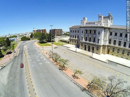 Foto aérea del Palacio Legislativo - Departamento de Montevideo - URUGUAY. Foto No. 61228