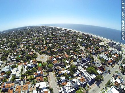 Vista aérea de las calles Schroeder y Costa Rica - Departamento de Montevideo - URUGUAY. Foto No. 61817