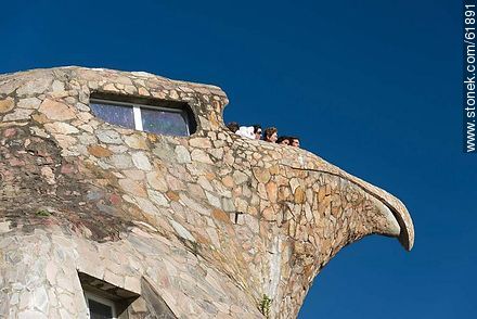 The stone eagle. Tourists on the viewpoint balcony - Department of Canelones - URUGUAY. Photo #61891