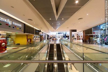 Inside Nuevocentro Shopping mall - Department of Montevideo - URUGUAY. Photo #62004