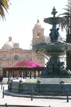 Fountain of Paseo Civico - Perú - Others in SOUTH AMERICA. Photo #63228