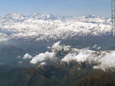 La Cordillera de los Andes con picos nevados - Chile - Otros AMÉRICA del SUR. Foto No. 63343