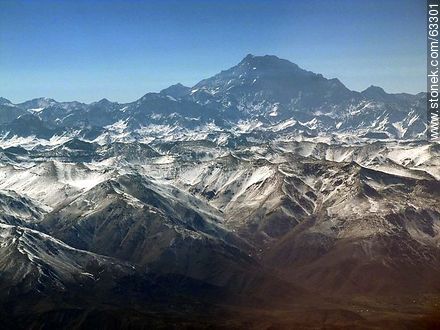 La Cordillera de los Andes con picos nevados - Chile - Otros AMÉRICA del SUR. Foto No. 63301