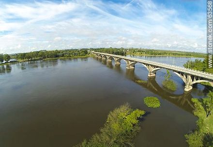 Aerial photo of the bridge on Route 5 on the Río Negro -  - URUGUAY. Photo #63568