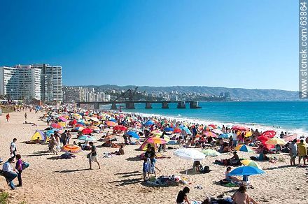 Viña del Mar beach days before the end of the holiday - Chile - Others in SOUTH AMERICA. Photo #63864