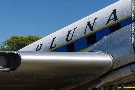 Restauración de un avión Boeing DC-3 de Pluna - Departamento de Montevideo - URUGUAY. Foto No. 64651