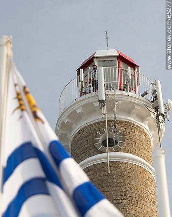 Uruguayan flag and lighthouse in Jose Ignacio - Punta del Este and its near resorts - URUGUAY. Photo #65277