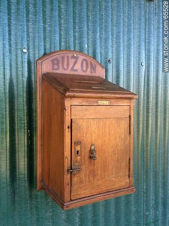 Wooden mailbox -  - MORE IMAGES. Photo #65528