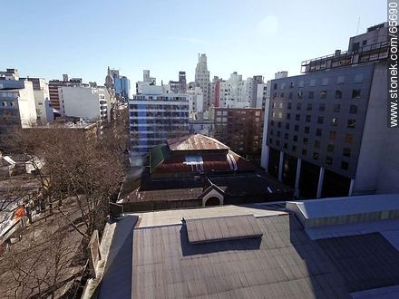 Roof of Mercado de la abundancia - Department of Montevideo - URUGUAY. Photo #65690