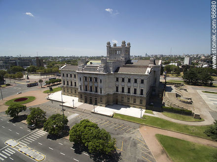 Fachada noroeste - Departamento de Montevideo - URUGUAY. Foto No. 66680