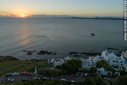 Vista aérea del sol poniente desde Casapueblo - Punta del Este and its near resorts - URUGUAY. Photo #67134