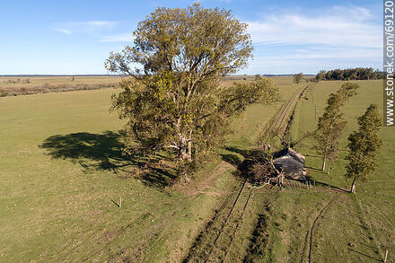 Aerial view of the old train stop at kilometer 269 - Durazno - URUGUAY. Photo #69120